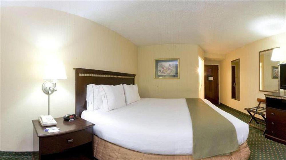 Holiday Inn Express Memphis Medical Center - Midtown By Ihg Екстер'єр фото