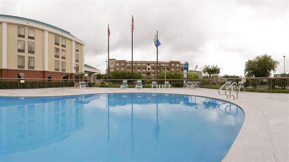 Holiday Inn Express Memphis Medical Center - Midtown By Ihg Екстер'єр фото