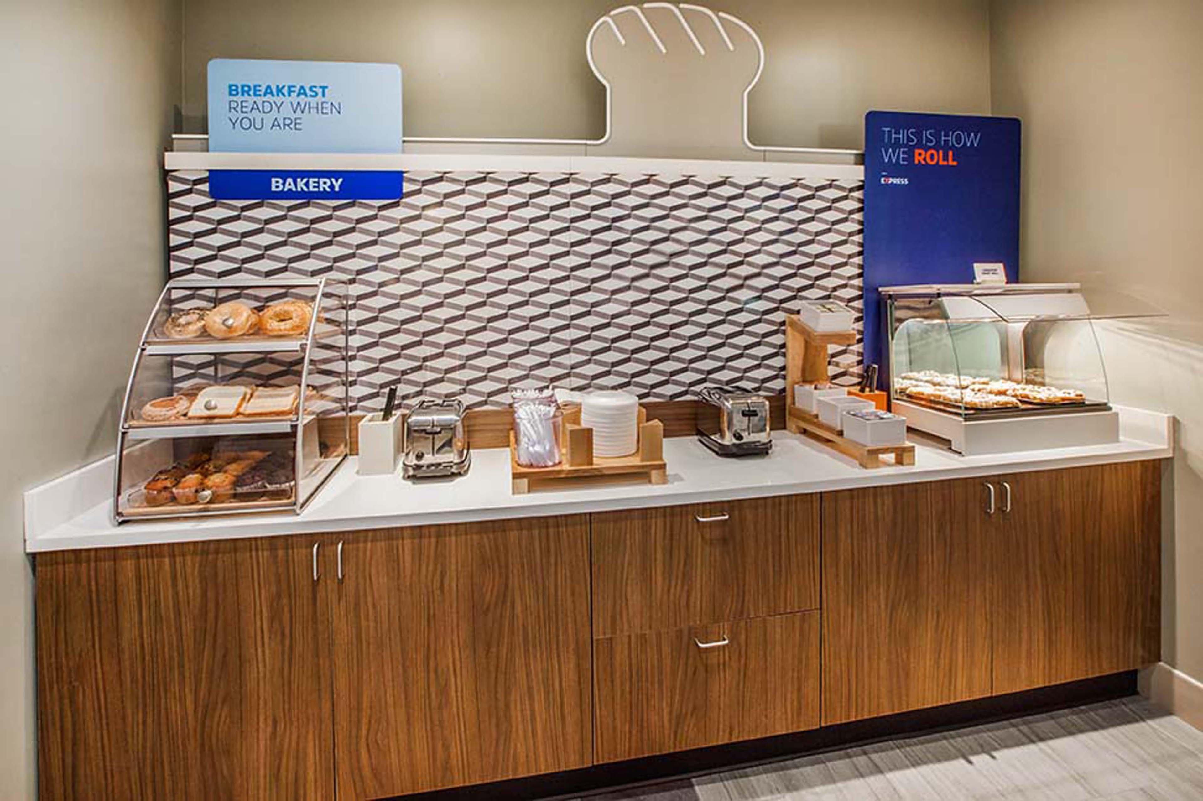 Holiday Inn Express Memphis Medical Center - Midtown By Ihg Екстер'єр фото