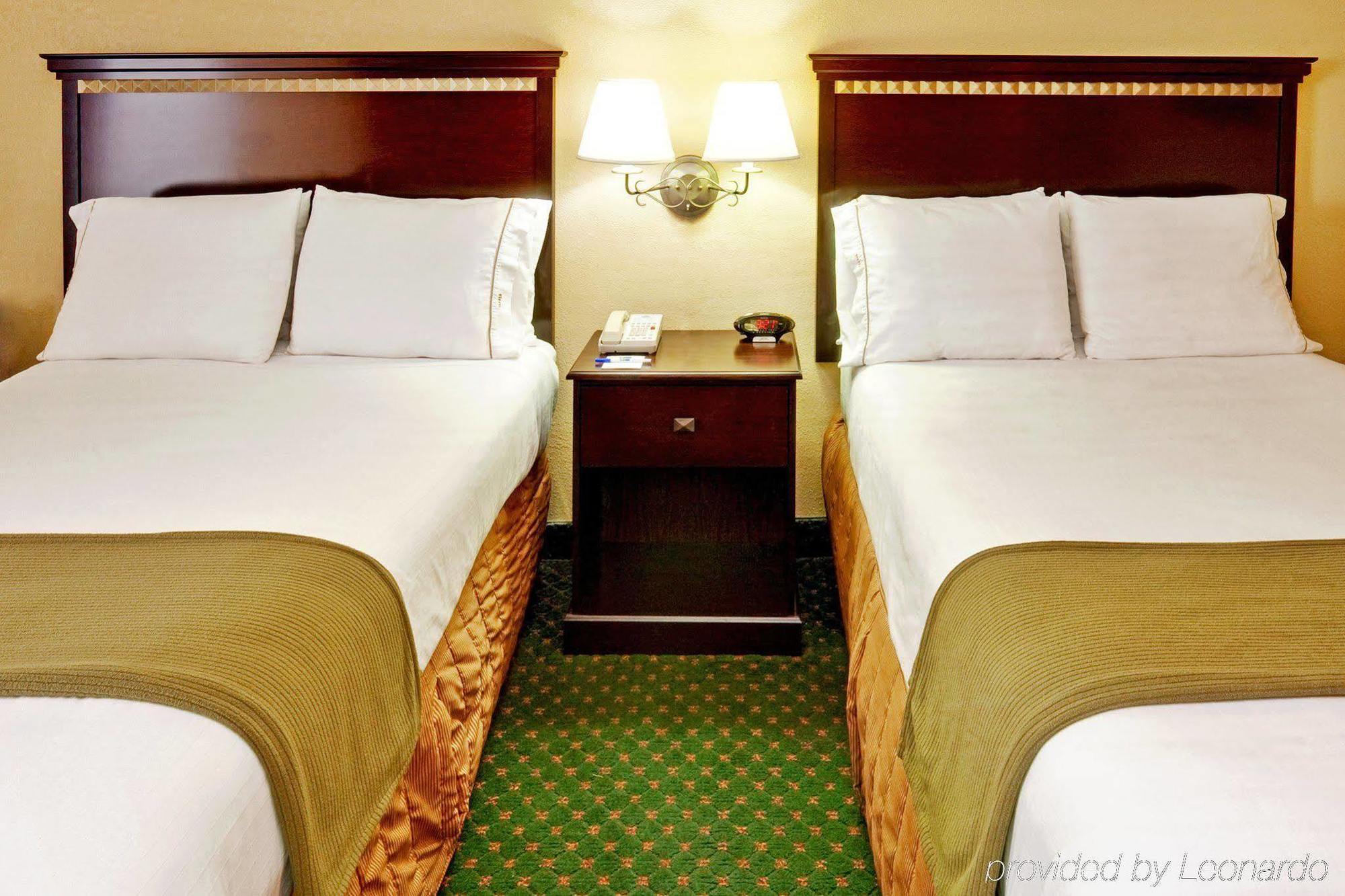 Holiday Inn Express Memphis Medical Center - Midtown By Ihg Екстер'єр фото