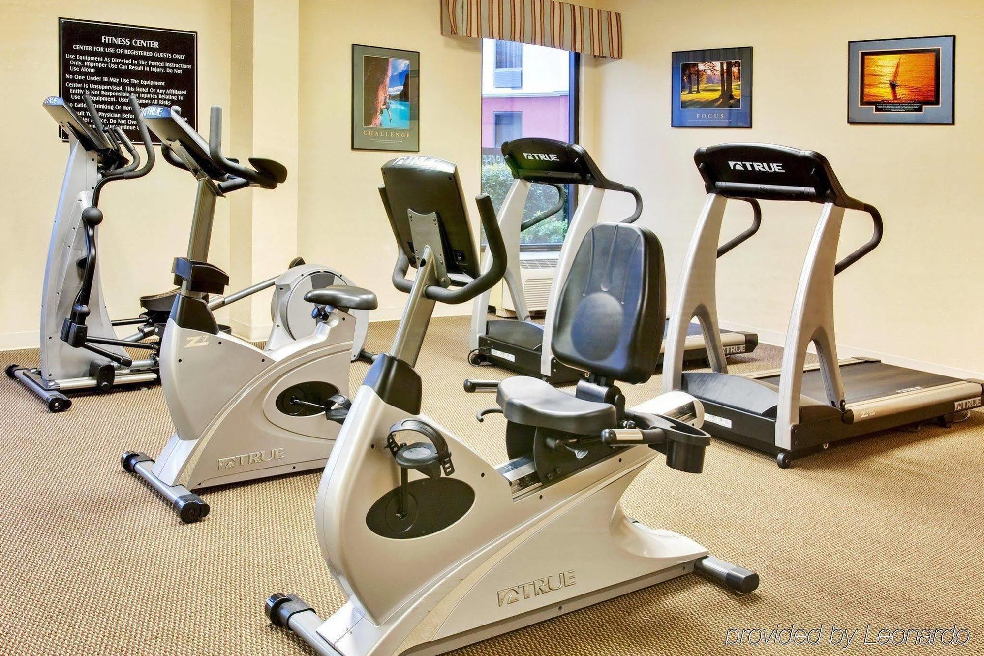 Holiday Inn Express Memphis Medical Center - Midtown By Ihg Екстер'єр фото