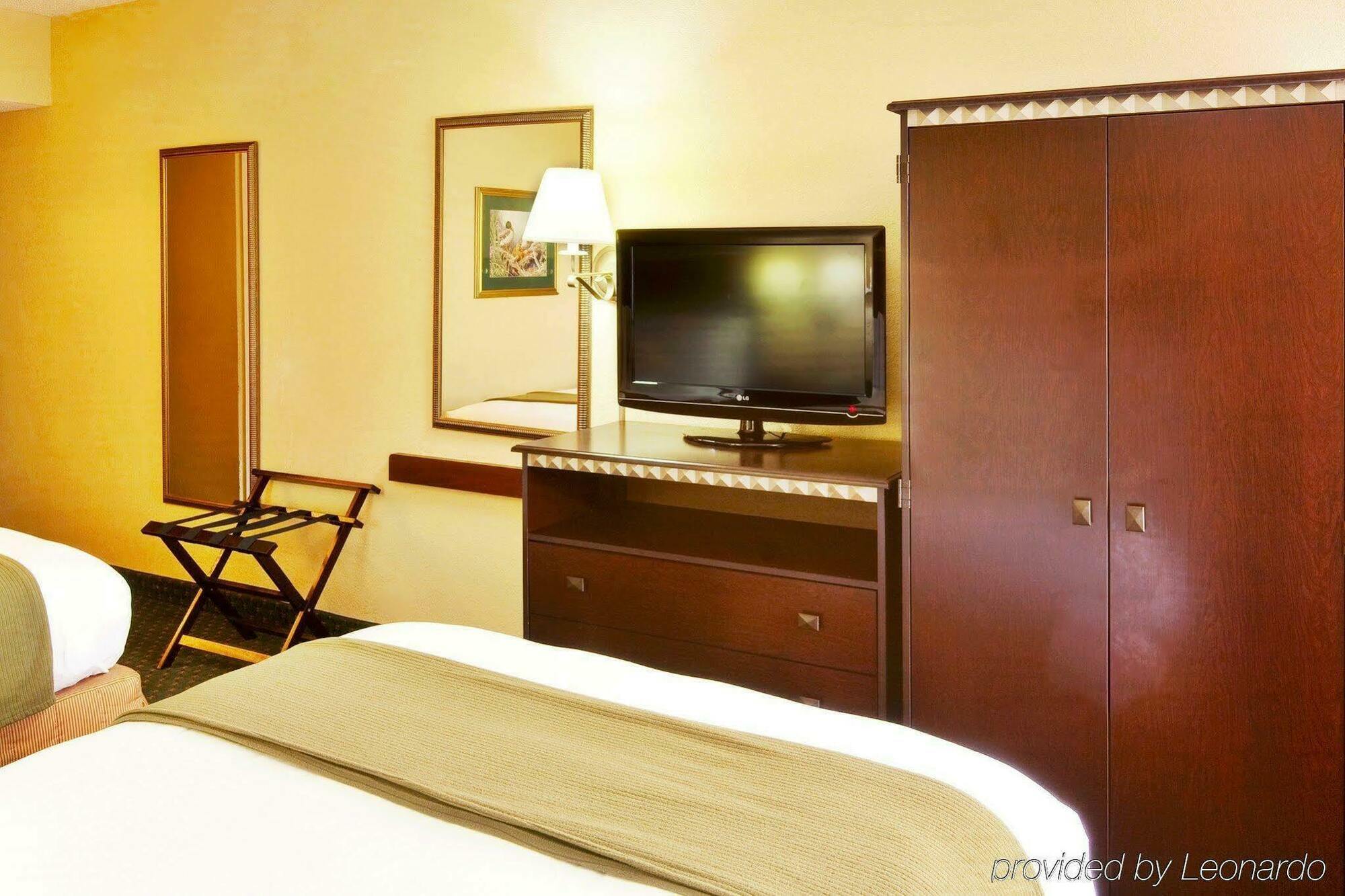 Holiday Inn Express Memphis Medical Center - Midtown By Ihg Екстер'єр фото